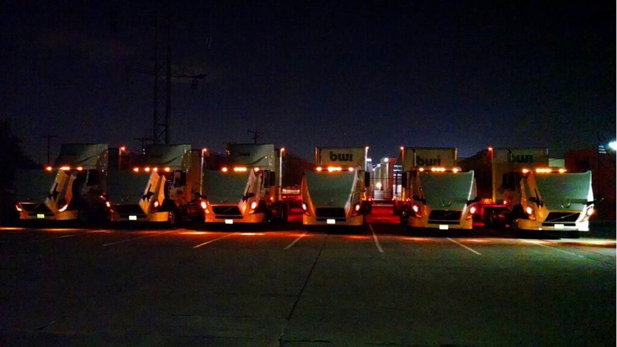 bwicompanies's tweet photo. Congrats Art Gonzalez Aguirre, BWI Dallas employee, for winning the employee photo contest. An early morning inspection of the BWI fleet. https://t.co/DCoaIupvt4