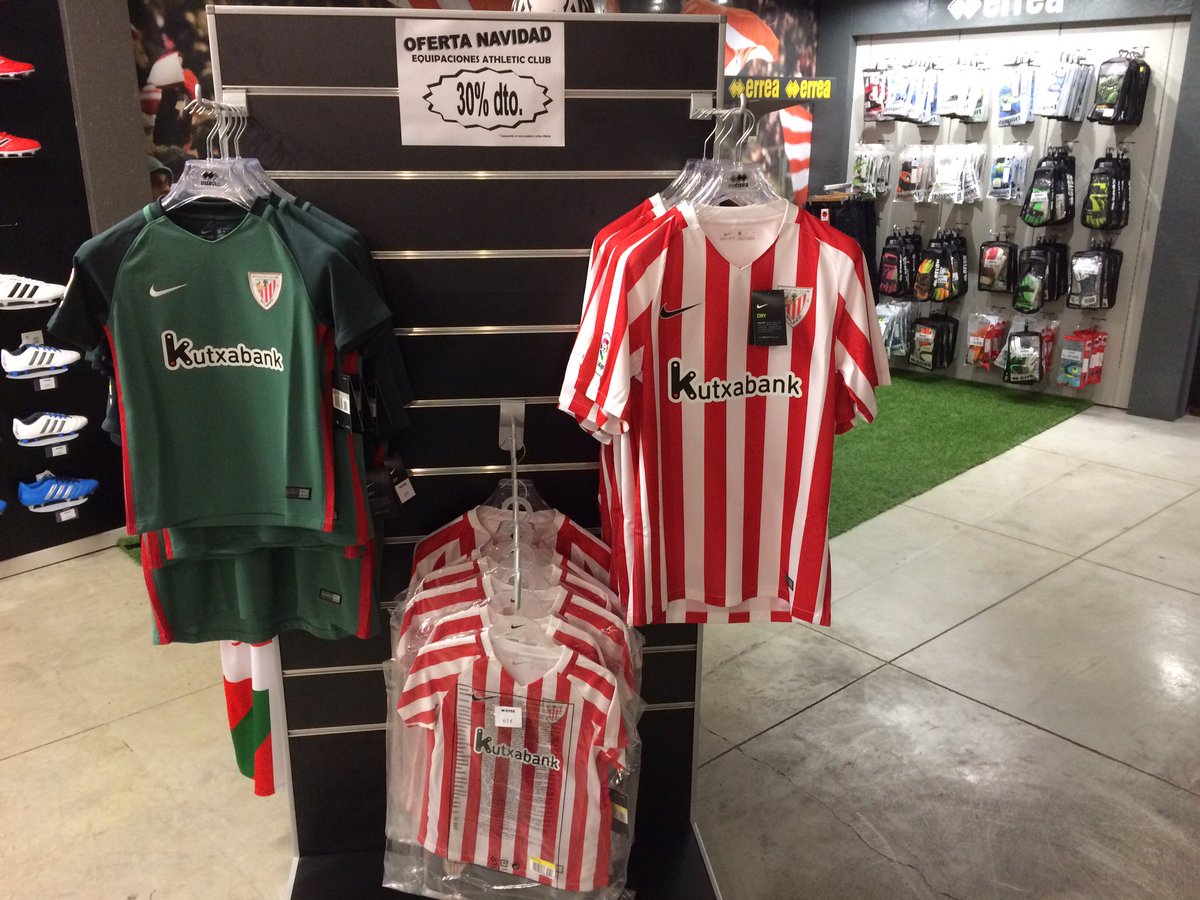 erreabilbao's tweet photo. Todos los productos del Athletic con un descuento del 50% https://t.co/JdHAl9T67P