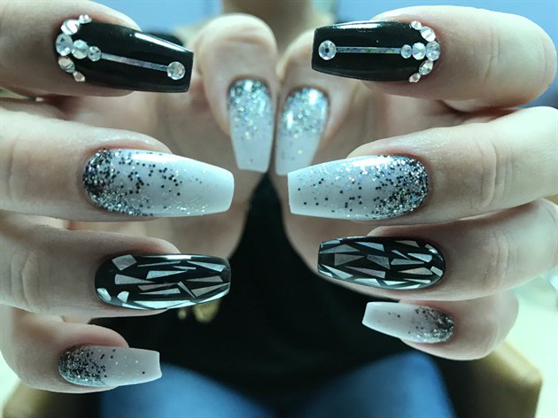 BestOfNailArt tweet picture