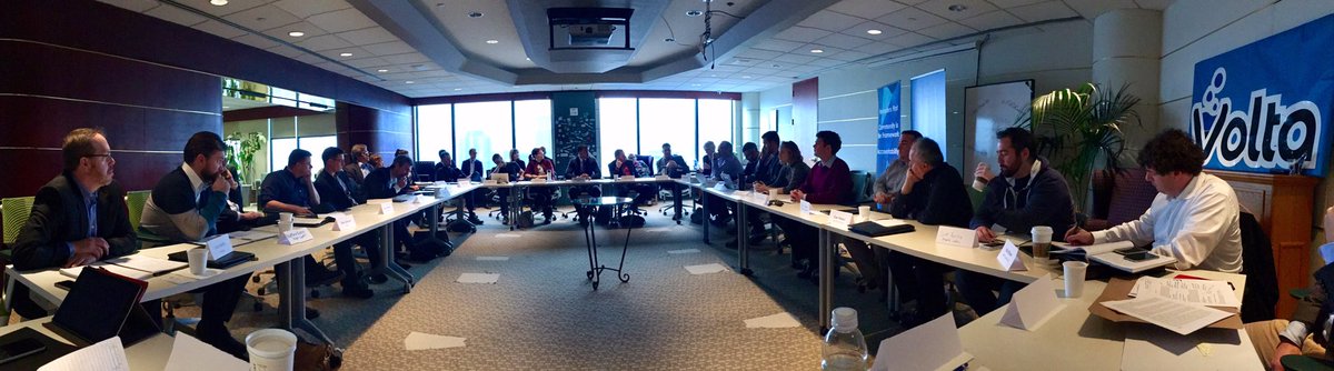 #Innovation roundtable happening now at <a href="/voltaeffect/">Volta</a>. Reps from oceans, tech, social, and clean tech sectors. #Halifax