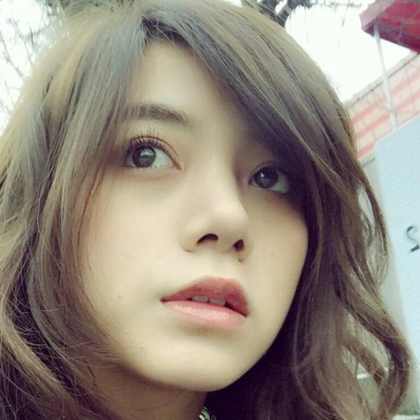 龍太 池田エライザは鼻筋通ってるけど肉厚で可愛らしい鼻ですよね