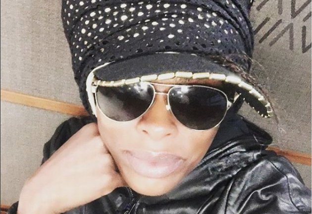 Kellee565's tweet photo. Unathi has a stinging message for you 'no makeup' haters https://t.co/n7y5EB9brK https://t.co/6Qqs0Fk22Q