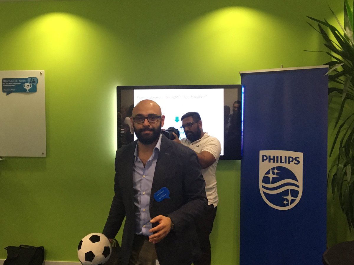 reemafifimd1's tweet photo. .@PhilipsME Social networking? Catch the ball and you get to talk about the person you just got introduced to @PhilipsME #ExperiencePhilips https://t.co/qehgHkzgGT