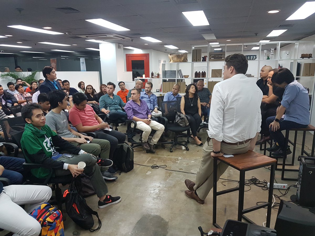 MiguelCuneta's tweet image. Industry leaders @Satoshi_Citadel , @coinsph , and @aligncommerce on this panel at @wecubeph &apos;s #blockchain event. Great way to start 2017!