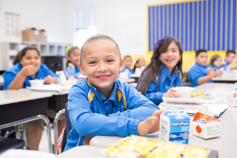 IDEAschools's tweet photo. #IDEASoFlo students start every day with breakfast to fuel their minds for learning. Read more: https://t.co/QuIBp0F3hx #IMPACTbyIDEA https://t.co/XuFqV072pl