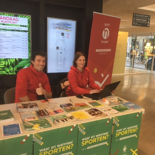 KatrienKat's tweet photo. Vandaag is de sportdienst van de VGC in @Muntpunt om je te informeren over sport in #Brussels https://t.co/IoYLLCusJj https://t.co/WMkLb7ABvm