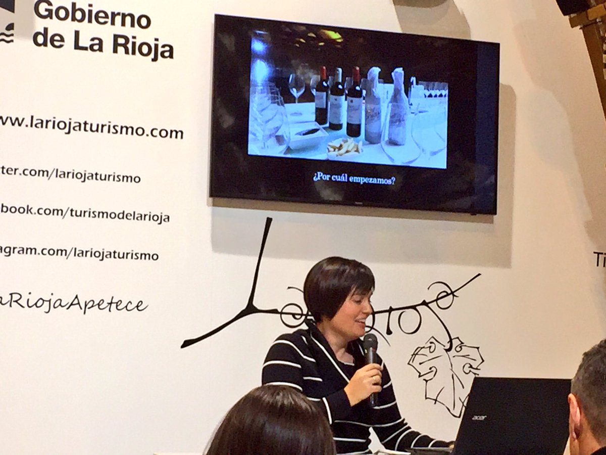 Gracias <a href="/Riojatrek/">Riojatrek</a> por visitar el #BarrioEstación en vuestra ruta por #Rioja en #FITUR2017 #enoturismo #LaRiojaApetece