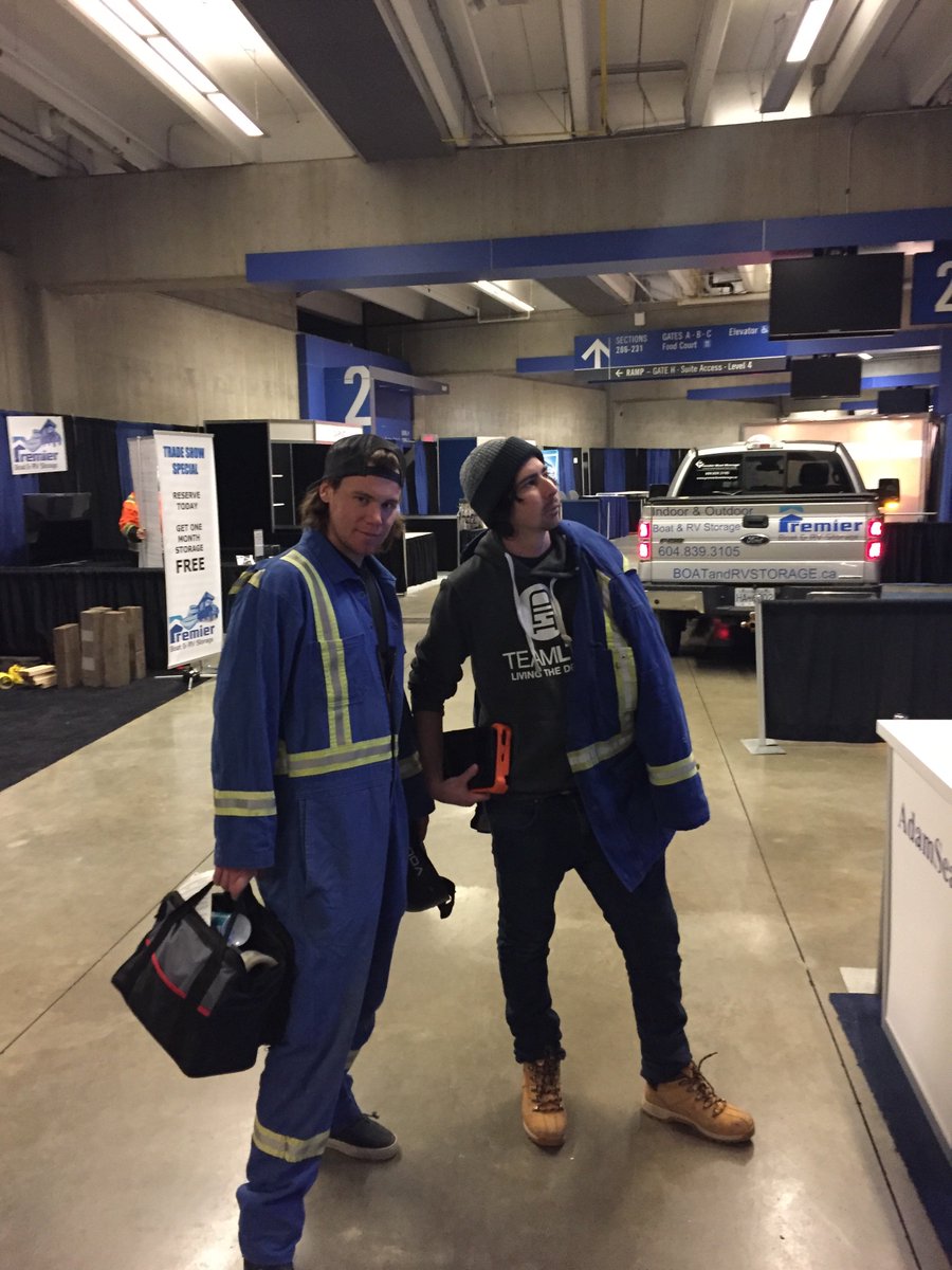 hydroflykelowna's tweet photo. Come see these mugs at the #vancouverboatshow from today until Sunday! #flyboards #jetpacks and MORE! #vancouver #okanagan #watersports https://t.co/zJefGKaig2