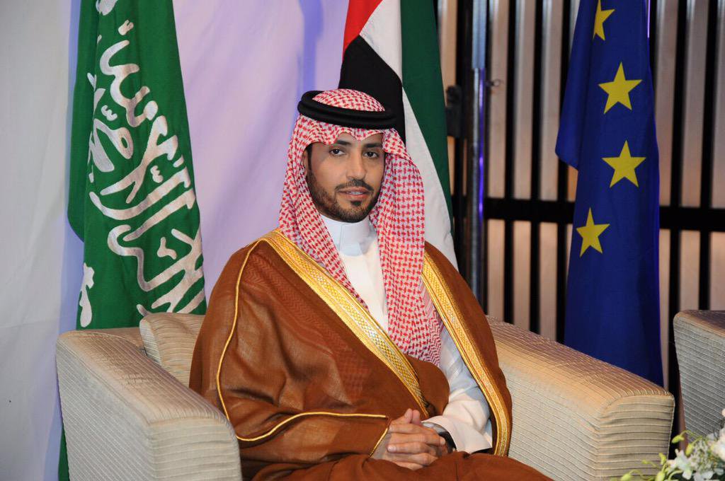 #شكرا_شرف_الحريري
نعم شكرا شرف وشكرا لكل رجل عاشق للكيان وليس الترزز فقط .. شكرا لكل من عمل ودفع وليس من وعد وسكت شكرا رجال #النصر الوافين💙💛