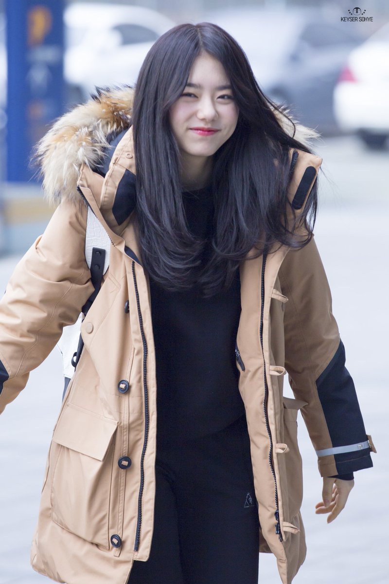 kimsohye_com's tweet image. 170118 유희낙락 출근길 소혜
연습하느라 피곤하지ㅜㅜ
화이팅해!!

#소혜 #sohye
#아이오아이 #ioi