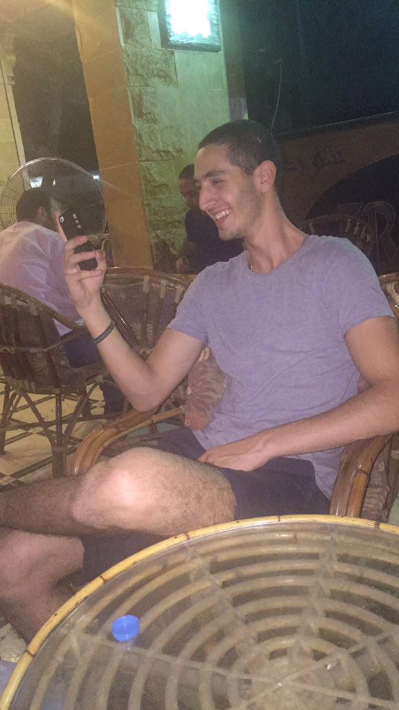 eslam1996eslam's tweet photo. الضحكه الى فرقتنا
اللهمّ ارزقهم بكلّ حرفٍ في القرآن حلاوةً،وبكلّ كلمة كرامةً،وبكلّ اّية سعادةً،وبكلّ سورة سلامةً،وبكل جُزءٍ جزاءً.اللهم امين https://t.co/C6O8zDMnzc