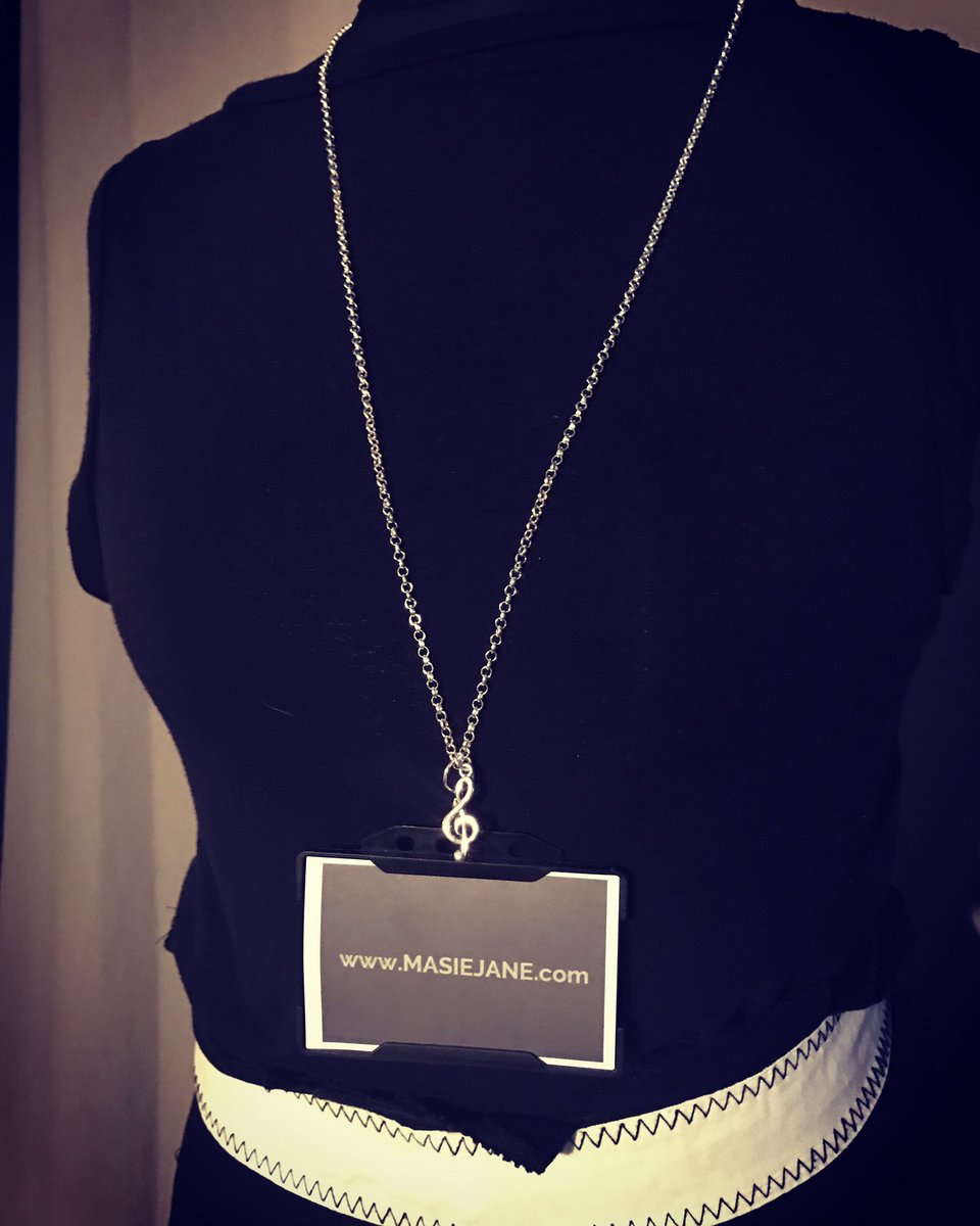 MaisieJaneStyle's tweet photo. Love when I go to @Pret and see someone wearing our fabulous Necklace Lanyard on their work Pass #fablunch #egoboost https://t.co/vQW9A4ZwvJ https://t.co/TDry0GTf6B