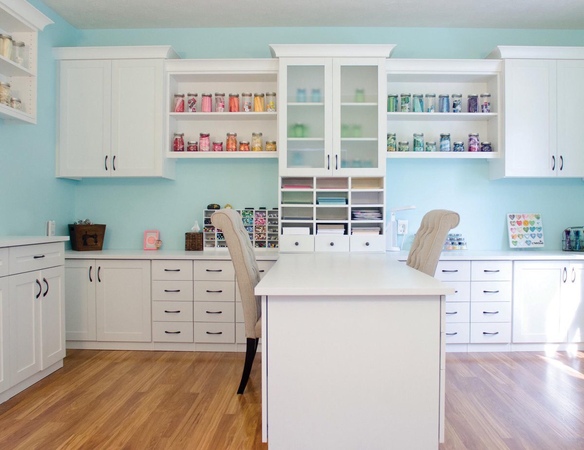 caclosets's tweet photo. No matter what kind of crafter you are, proper counter space &amp; shelving is key to spread out &amp; dive into your #2017projects! #getorganized https://t.co/D4mhFiXcQF
