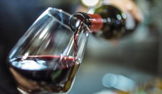 ¿Por qué el alcohol nos hace comer más? levante-emv.com/sociedad/2017/… #salud #gastronomía