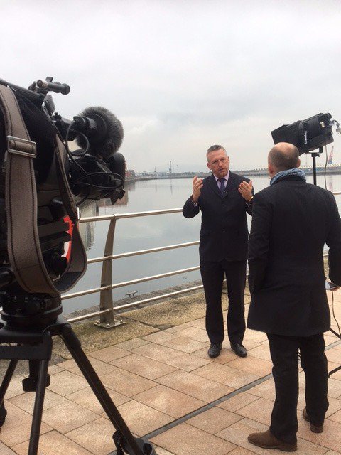 Development Director Ioan Jenkins discussing #SwanseaBayTidalLagoon with Michael Best, European Correspondent, Nine Network Australia TV