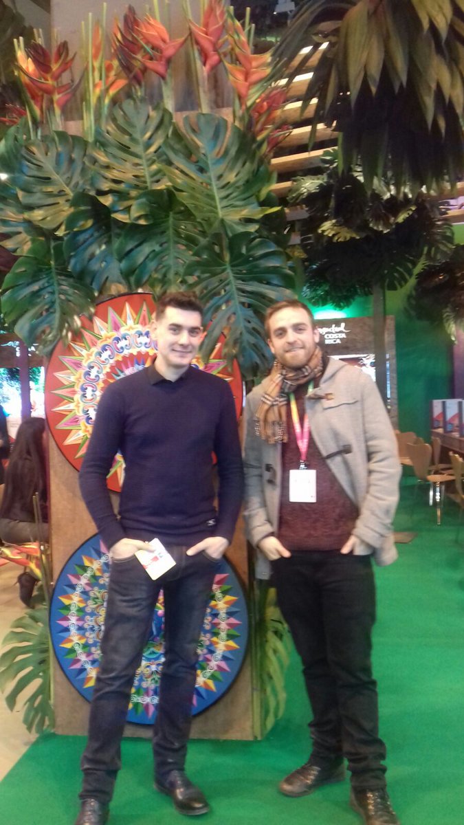 Univackcreative's tweet photo. Que mejor para pasar el frío que venir a la selva amazónica! Hoy en #FITUR2017 @Univackcreative https://t.co/lB72L24qRA