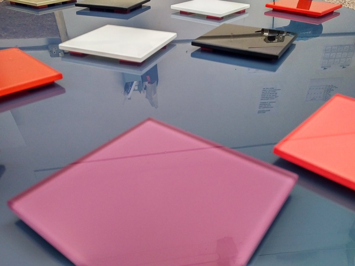 DIYSplashbacks's tweet photo. What colour? That is the Question.
Order a sample https://t.co/w99nVRZYzC
#kitchenideas #coloursample #splashbacks #anycolour😍 https://t.co/1RwJO3MsIN