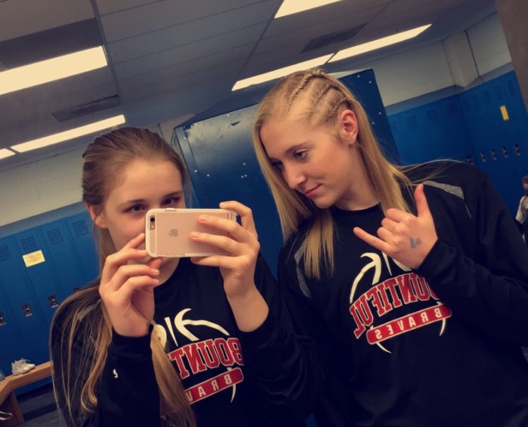 bailyjenkins7's tweet photo. happy birthday hannah. we have 3 rings so that's kinda cool. love you❤️ https://t.co/kz4GiyG9DC