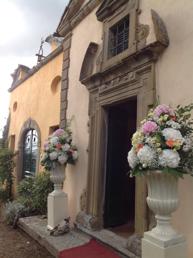 SunWedding's tweet photo. Our private church at @Ilfalconiere #Cortona #relaischateaux #michelinstar @SilviaBaracchi #wedding https://t.co/w2sum7d92U