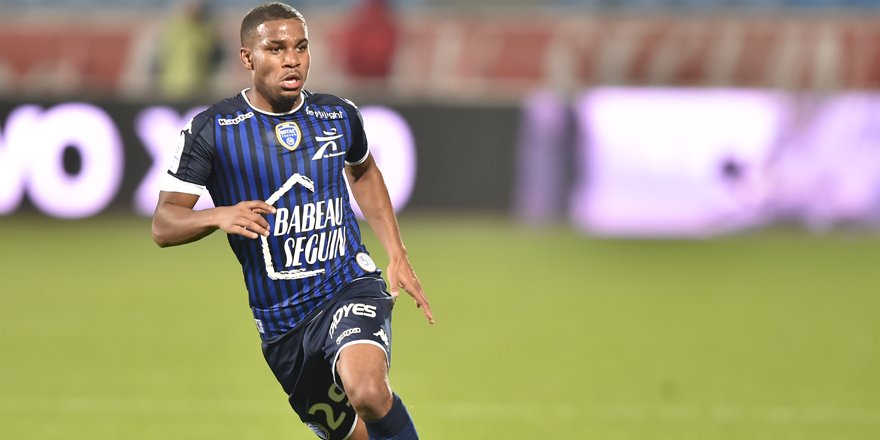 estac_officiel tweet picture