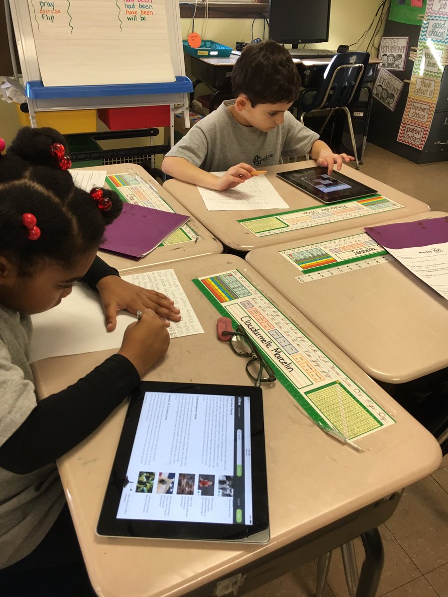 sjsmedford's tweet photo. 3A is researching their Colonial Day jobs! #sjsrocks #letusbeyourcatholicschool #weuseipads https://t.co/vWQp8iAv4Q