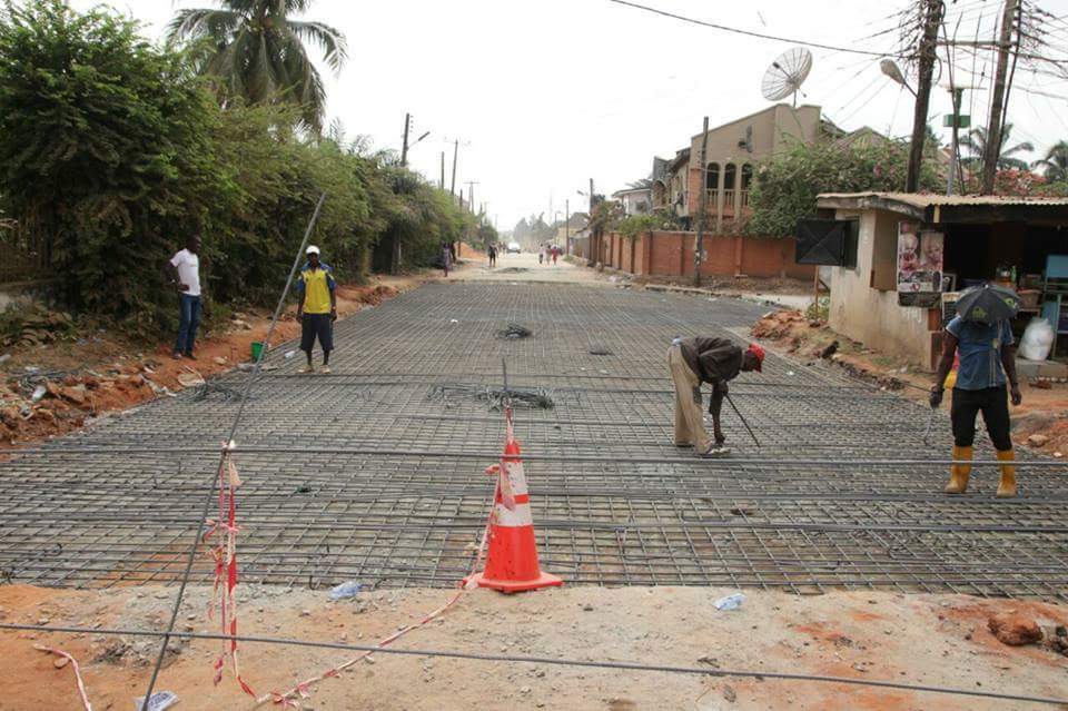 JackObinyan's tweet photo. Benin City: GRA Residents happy with @GovernorObaseki for roads rehabilitation.
#ObasekiAtWork https://t.co/ZGaQHn5Eln