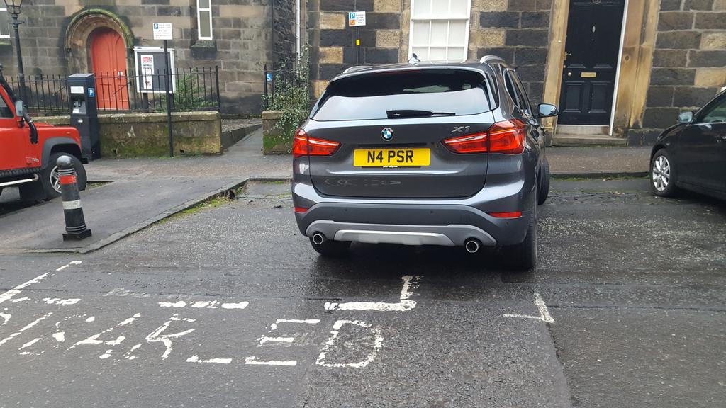 KBody's tweet photo. @StirlingCouncil What a nice parking!👍 https://t.co/C5fR87gkR8