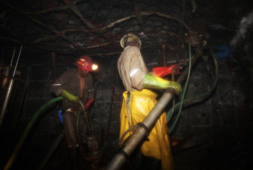 JacaNewswatch's tweet photo. Mineworker dies in rockfall at Impala Platinum Mine https://t.co/qy9M21uGxv. #MineDeath https://t.co/q4M2rERdEU