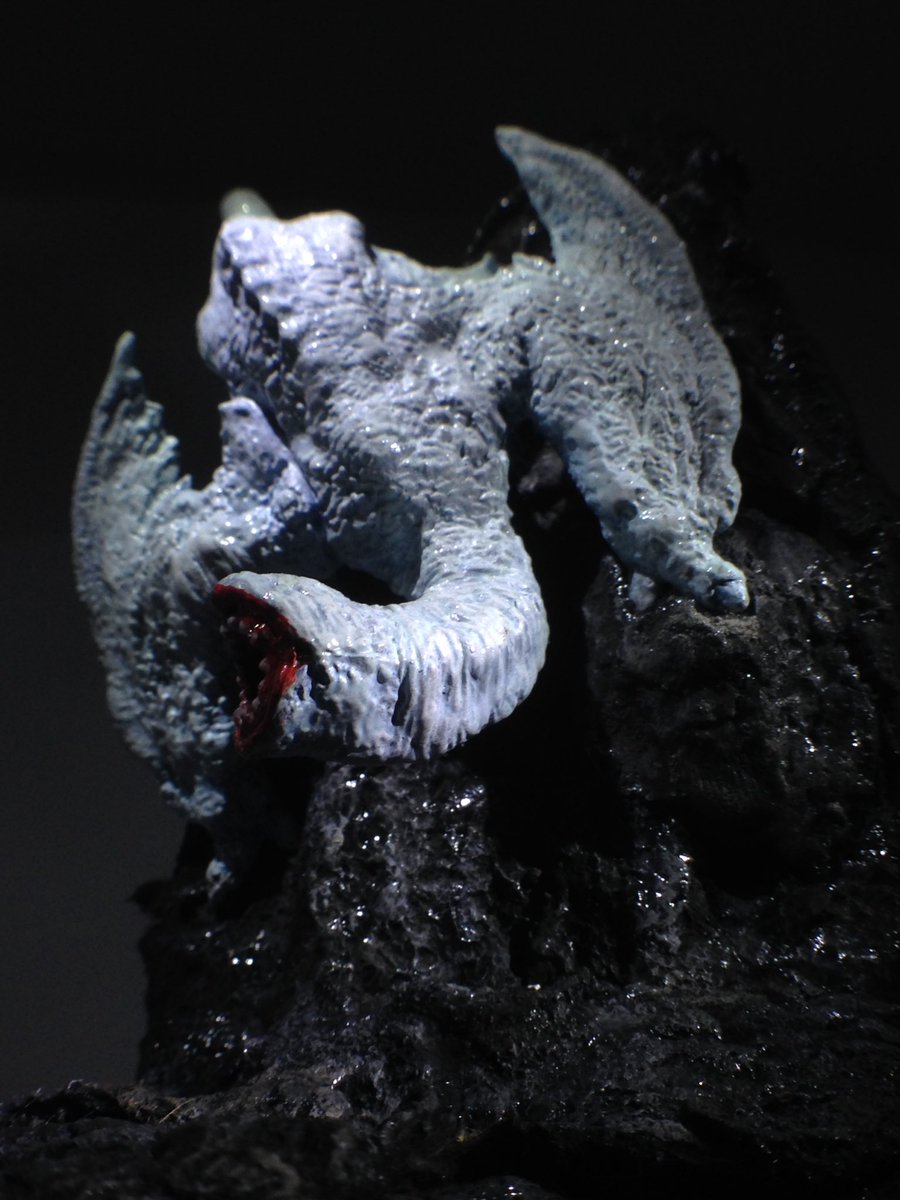 masamune_MHF's tweet photo. [洞窟に潜む影]
フルフル完成しました！
スタンダードモデルのフルフルをベースにリペイント、壁に張り付いたようにポージング改造してみました
#モンハン #MHX  #MHXX https://t.co/ZdjKl70rTJ