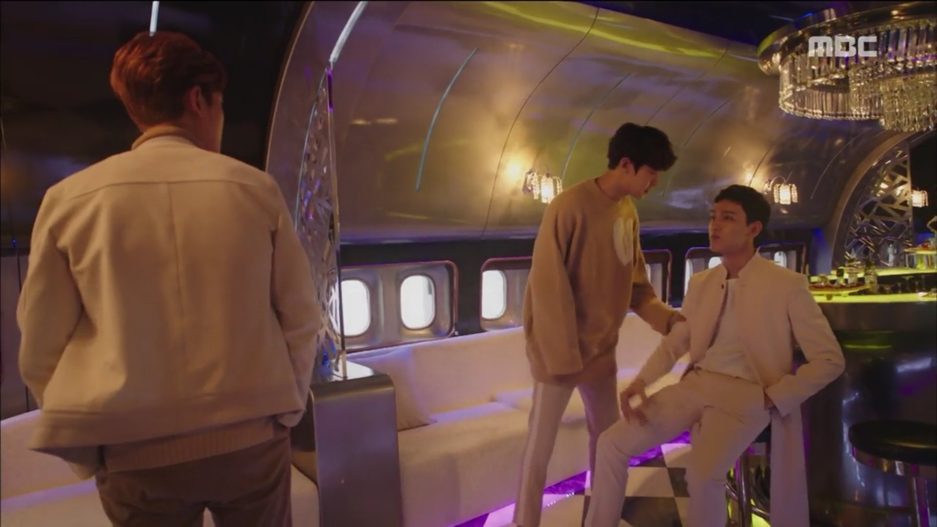 C2diG2NUsAADR42.jpg:large