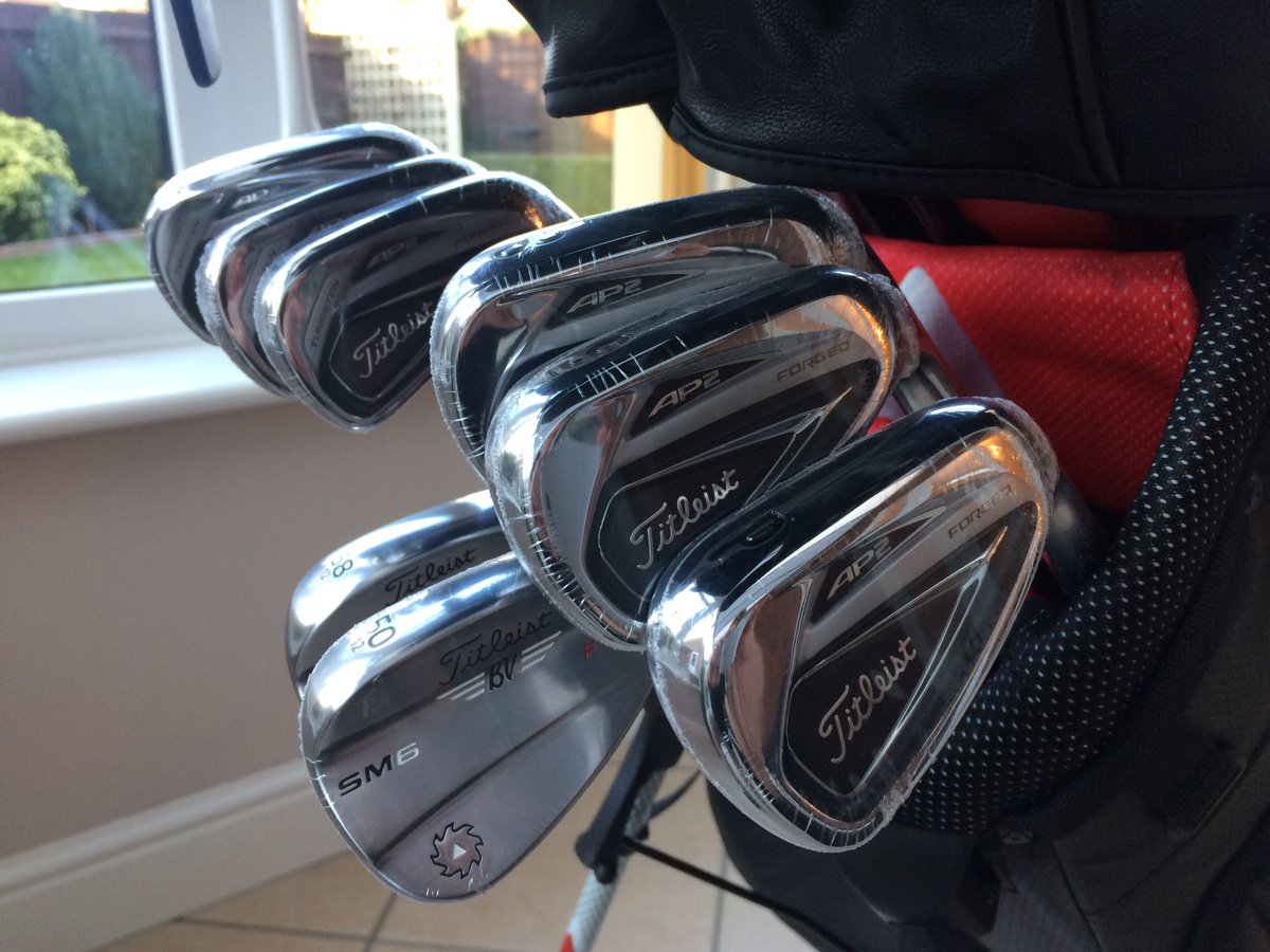 Moodzter66's tweet photo. Fantastic service from Ian and Adam @StonehamProShop @TitleistEurope @Titleist can't wait to use these #Titleist917 #scottycameron #AP2716 https://t.co/dnRAoEGOC9