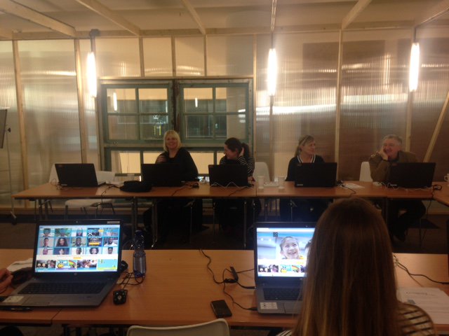 Startup_Adam's tweet image. Today, another 8 teachers & 2 librarians got a #coding training from @it_randsteden at the @OBAmsterdam 💻📚 #Coding4Amsterdam