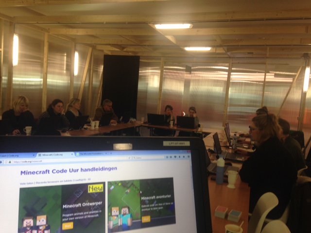 Startup_Adam's tweet image. Today, another 8 teachers & 2 librarians got a #coding training from @it_randsteden at the @OBAmsterdam 💻📚 #Coding4Amsterdam
