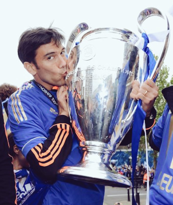 A very happy birthday to legend Paulo Ferreira! 