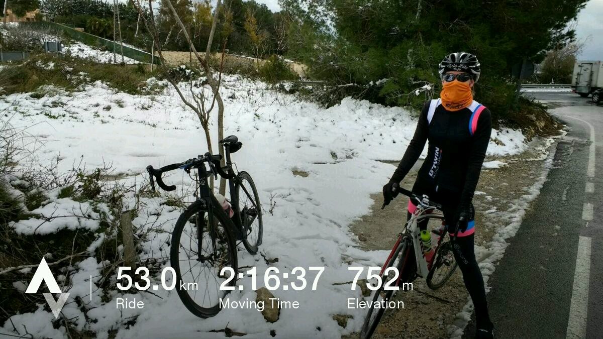 onewomancycling's tweet photo. Brrr! Cycled in snow today #snowinspain #benissa #womencycling #cycling #CostaBlanca   https://www.s https://t.co/azkH7XcSJh