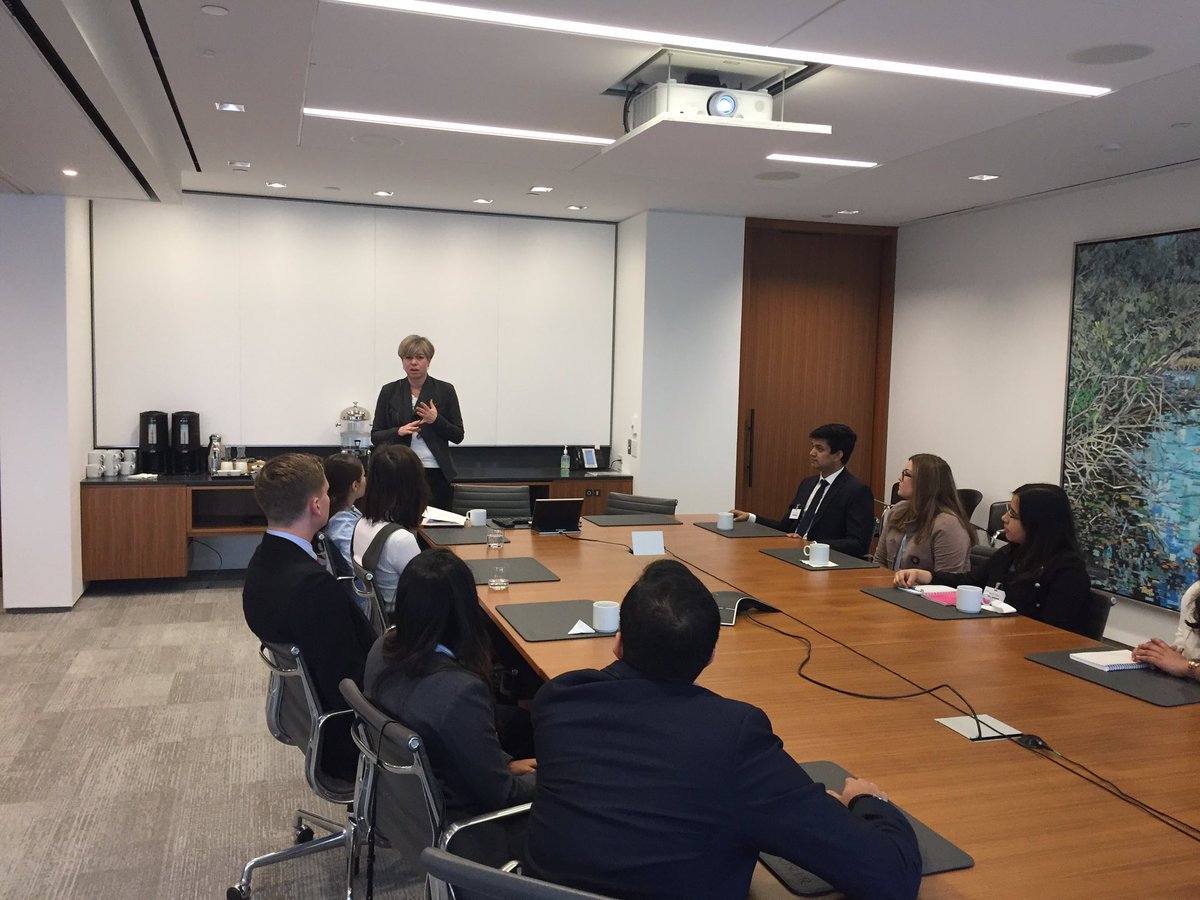 LIZTorontoMet's tweet image. .@maranickerson kicking off our #LIZBootCamp @Osler_Law tour talking Big Law with @RyersonU students.