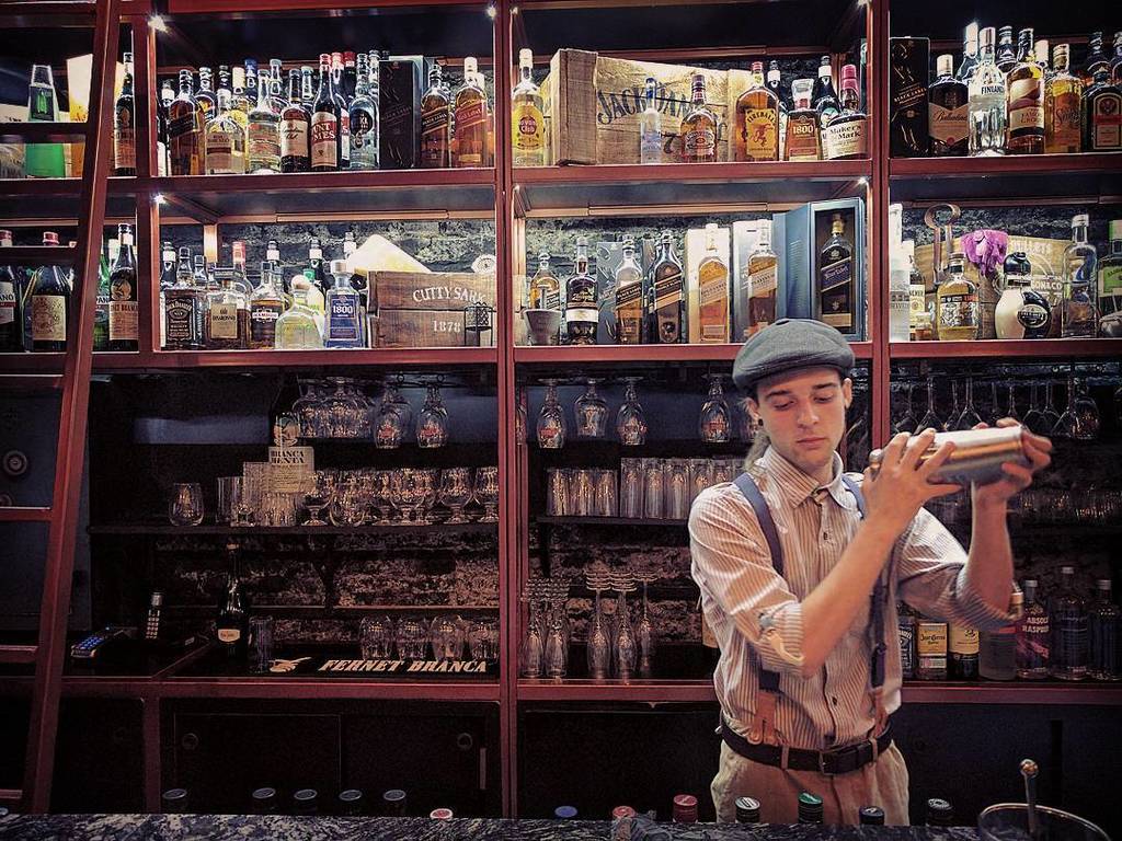 abbacharice's tweet photo. Shake it up.
#prohibition #liquor #happyhour #shakeitup #vintage #1920s #Palermo #oldfash… https://t.co/yHdTE8P1nO https://t.co/bOdooag1qb