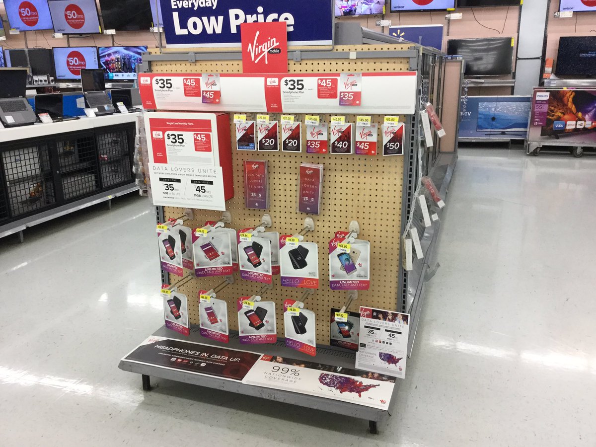 That_Sales_Guy's tweet photo. Store 1:

Updated my Laurenburg endcap and converted 1 straight talk customer to VM! 

#$10savings 

#samedata https://t.co/Kc8q9OJ4cW