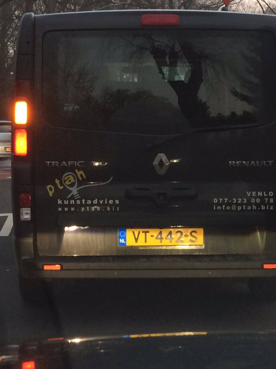 Niet alleen mooi aan de muur maar ook op de weg <a href="/Ptahkunstadvies/">Ptah kunstadvies</a> <a href="/jacqhermsen/">Jacqueline Hermsen</a> #PTAH #Kunst