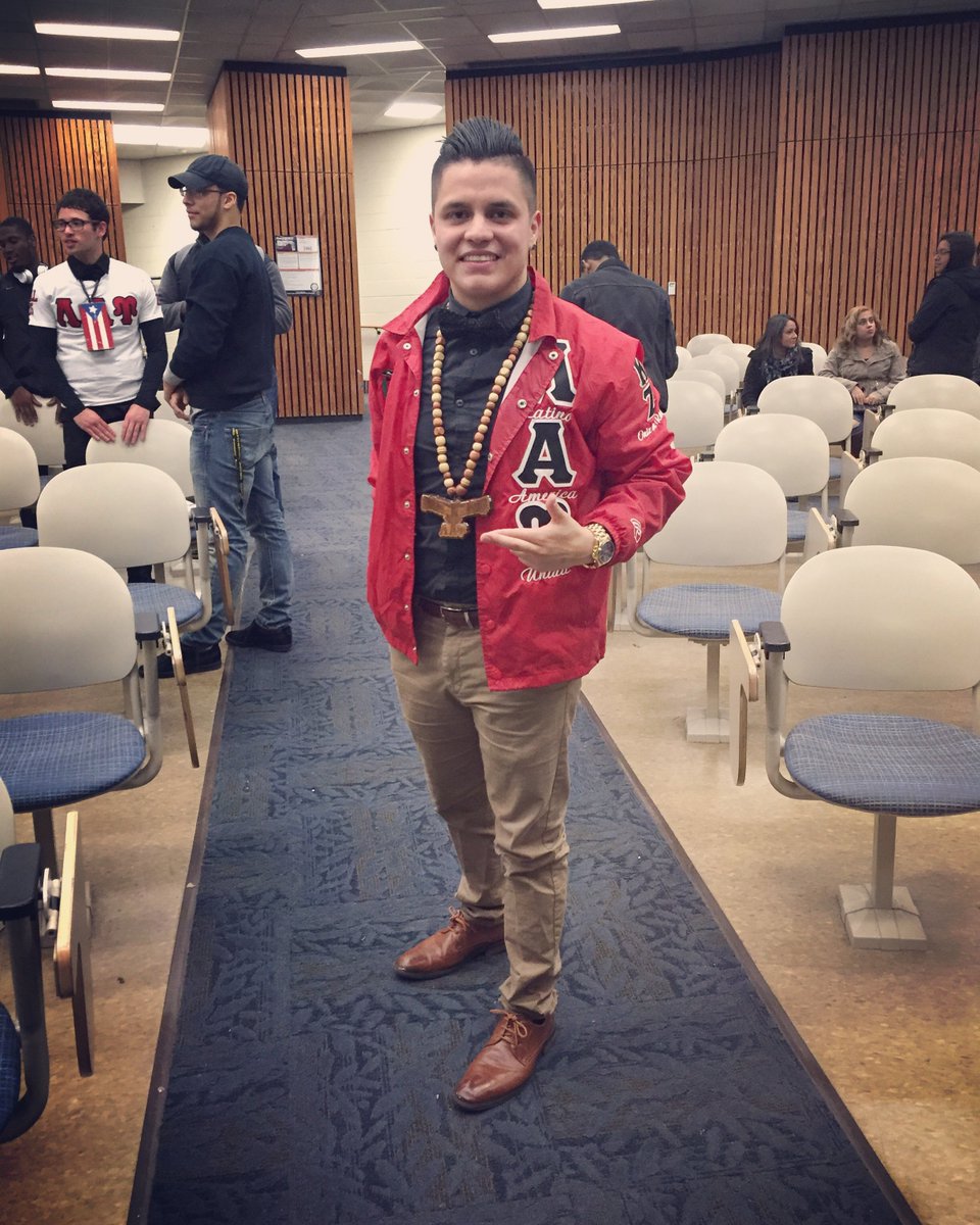 Drexel_CE's tweet photo. MeetTheStaff:Bryan is the GraduateFellow of CampusEngagement.His favorite color is red. FunFact:Hewas born in Guatemala and likesBPM Music! https://t.co/oJAtLgWKi5