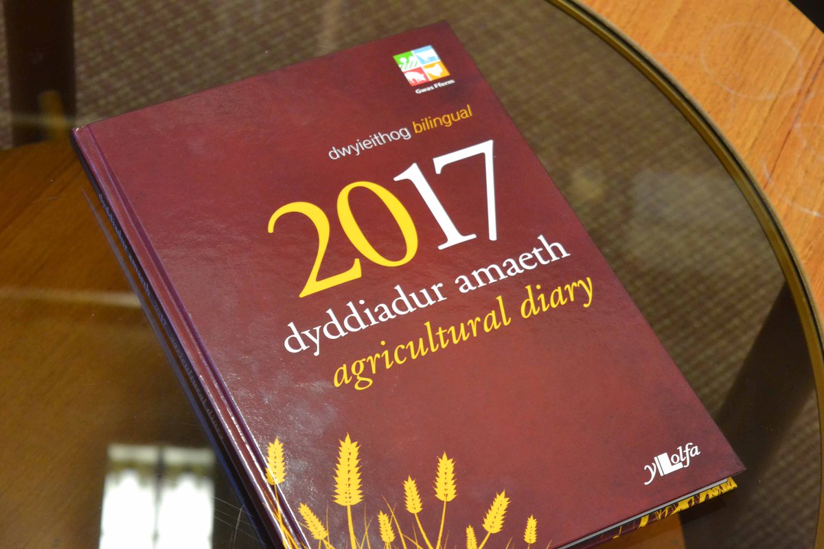YLolfa's tweet photo. Dyddiadur amaeth dwyieithog maint A4 am y flwyddyn 2017 - ar gael nawr! @GFferm https://t.co/aEj3UaziAs #yagym https://t.co/uXHix93Ue7