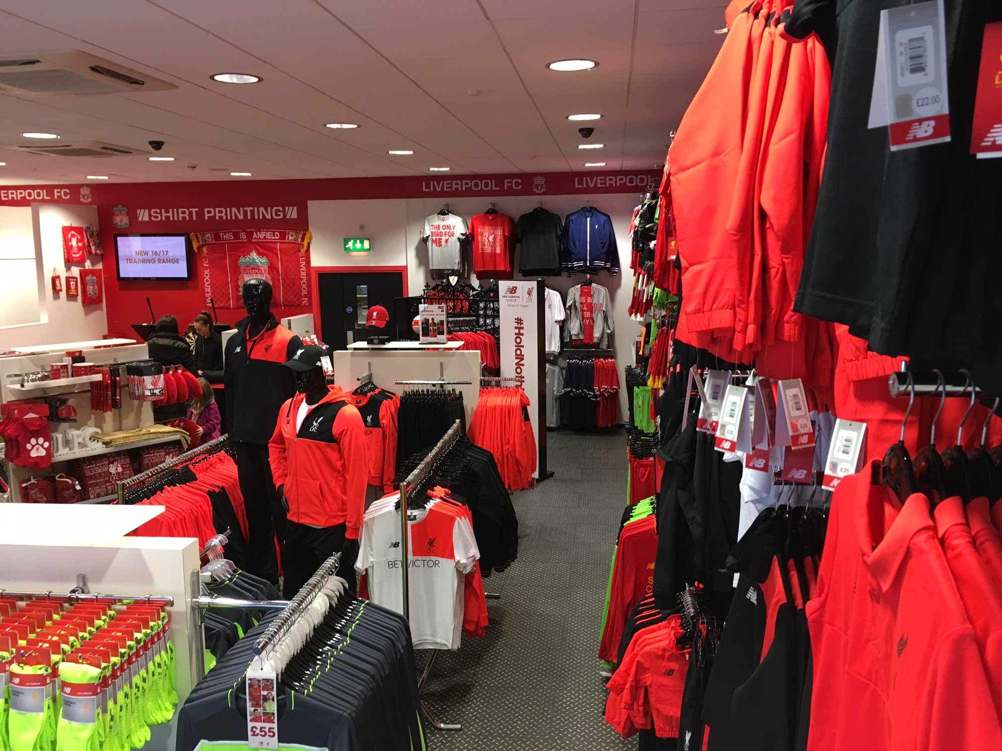 liverpool fc fan shop
