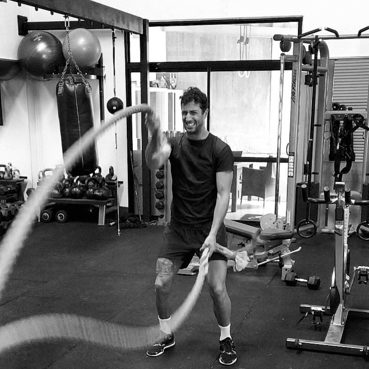 redbullracing's tweet photo. There's no switching off in off-season... Bulls pumped for 2017 💪 #pushtheboundaries https://t.co/4vAgmwEsdT