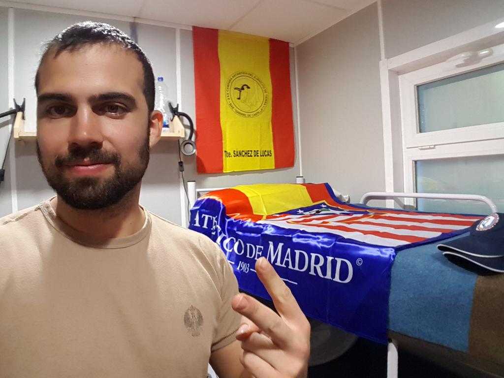abuelayeye123's tweet photo. QUE PEDAZO DE TENIENTE DE MEDIO AMBIENTE " TENEMOS EN #ESPAÑA !!! A PESAR DE SU CORTA EDAD " #ANTARTIDA @cuatro @S_dLucas https://t.co/bXgFyjx39T