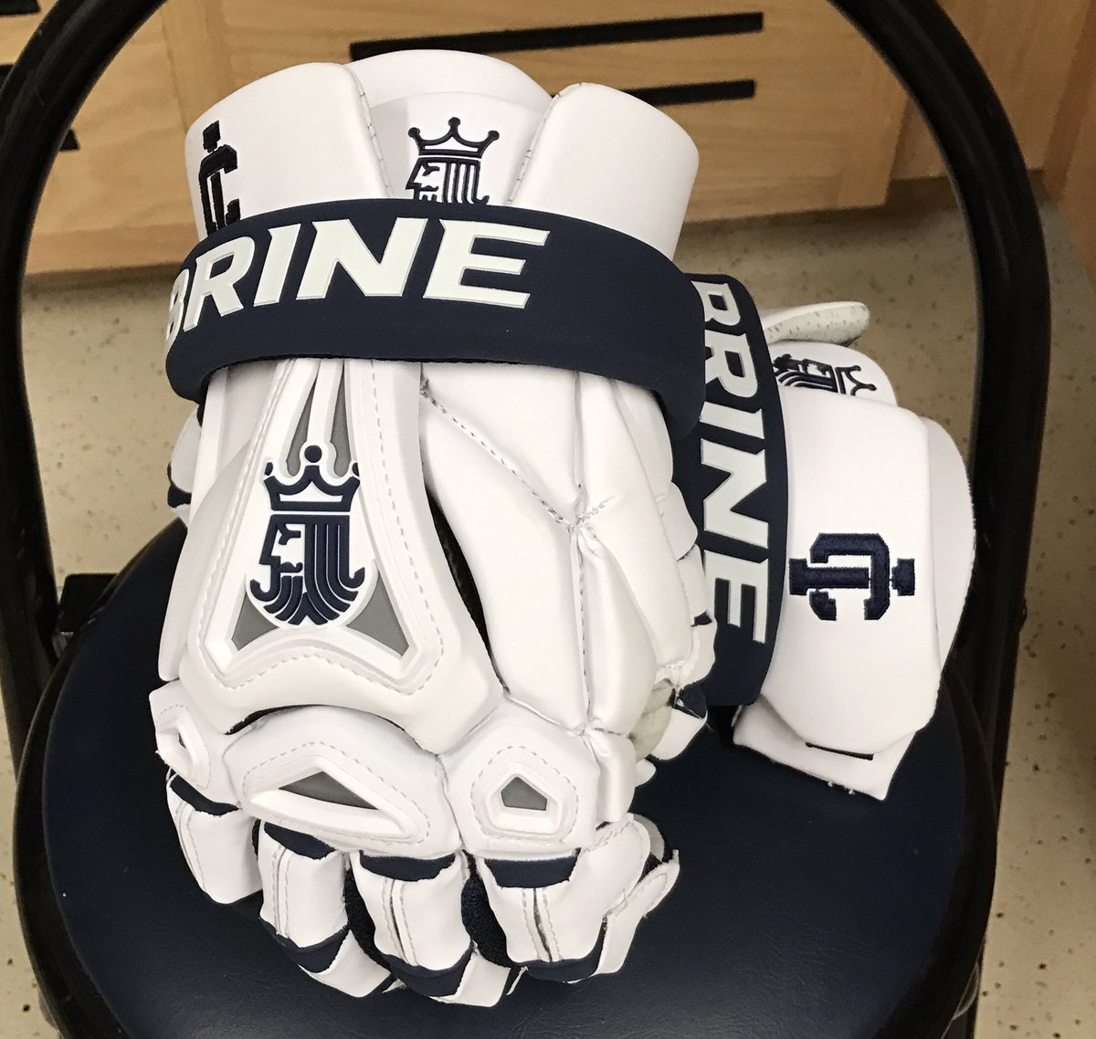 ithacamlax's tweet photo. New Year, New Gear, Same Goal. @BomberSports @Inside_Lacrosse @IL_Gear @IthacanSports #BelieveinBlue #ICMLax #Stackin24s #RollBombers https://t.co/adzW9sR9vD