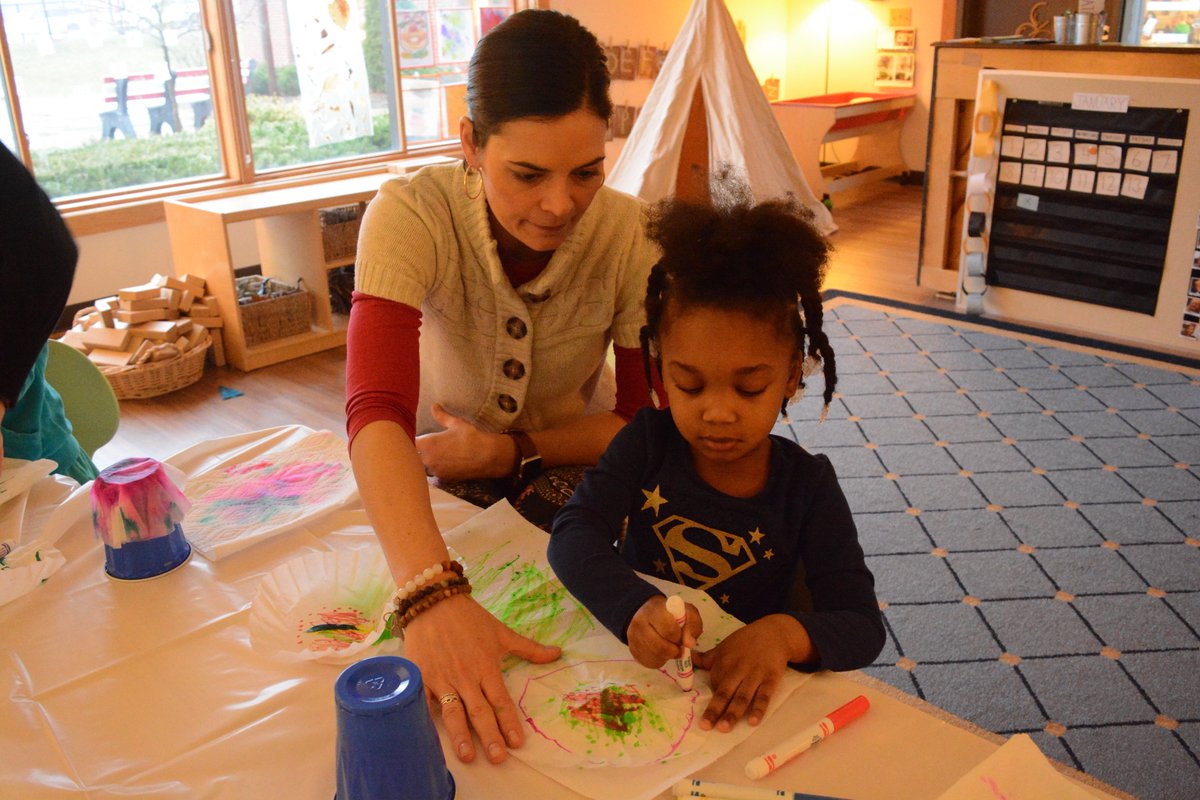 StanleyClarkTig's tweet photo. Preschool 3's had a blast with our parent volunteers today getting their Kaleidoscope art project ready! #KAL2017 https://t.co/DoeQBi5tFc