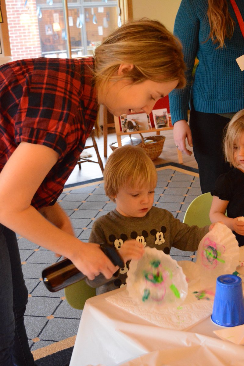 StanleyClarkTig's tweet photo. Preschool 3's had a blast with our parent volunteers today getting their Kaleidoscope art project ready! #KAL2017 https://t.co/DoeQBi5tFc