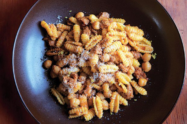 epicurious's tweet photo. Chickpeas are a busy cook’s best friend. https://t.co/bix9RixJKQ https://t.co/QgK9kbzjyk