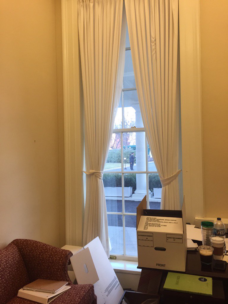 Jen Psaki NARA tweet media