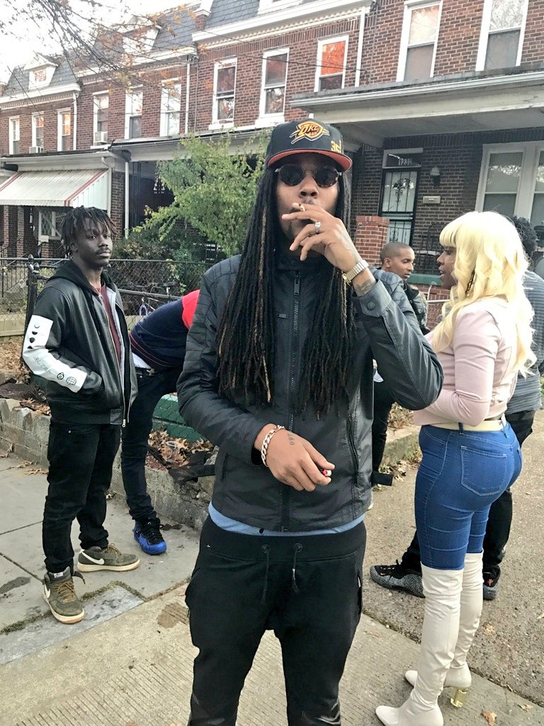 rossmane13's tweet photo. #JeffRow 💪🎵🔥 https://t.co/MMXud5BCHR